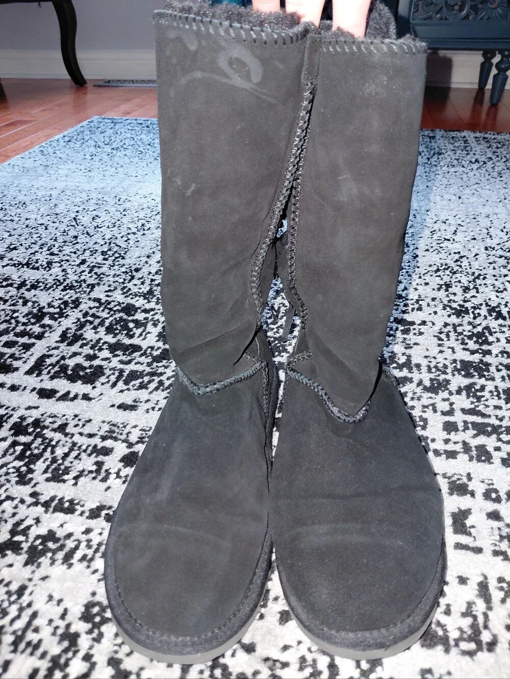UGG Bailey Bow Tall II Boots Black Size 8.5 Sheepskin Suede Triple Bow Cozy CC